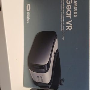 Brand new Samsung gear VR